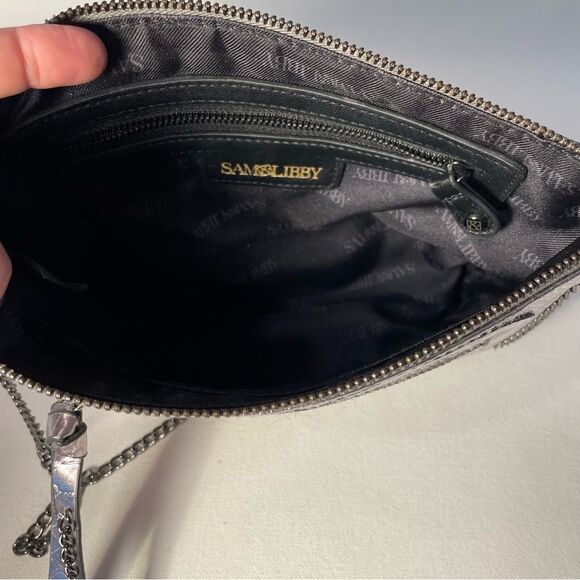 Sam & Libby silver snakeskin texture crossbody bag - Picture 2 of 3